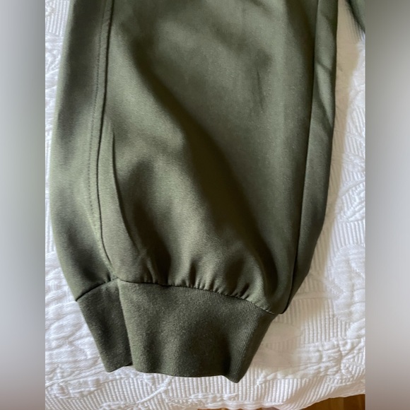 Prologue green joggers XL - Picture 9 of 10